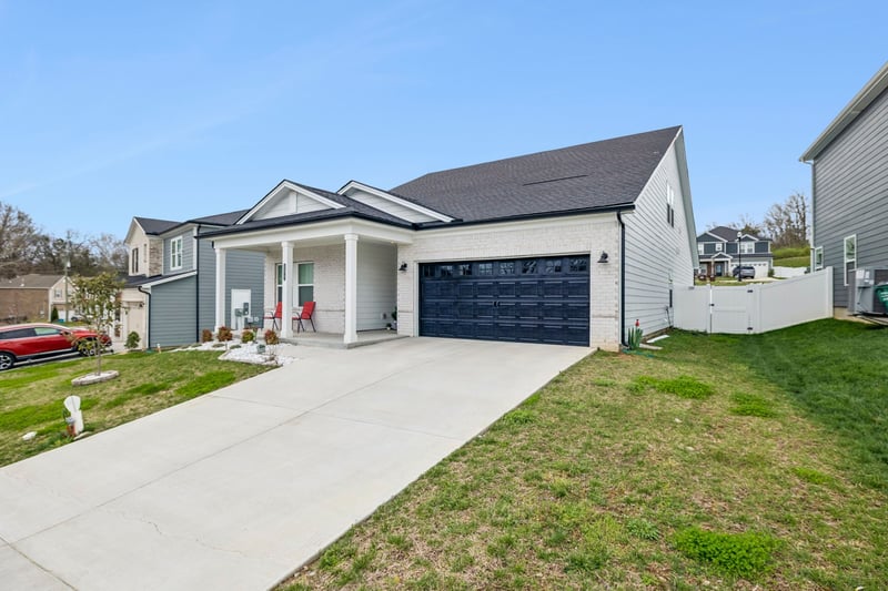 4877 Myra Dr, Hermitage, TN 37076