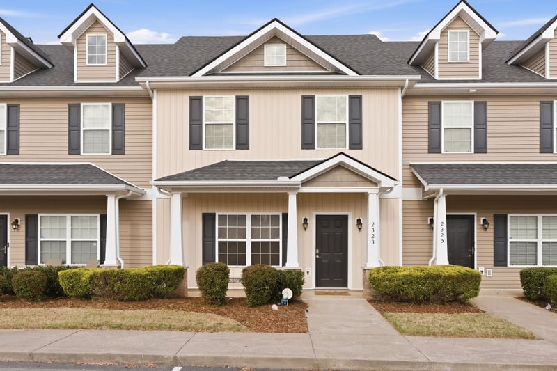 2323 New Holland Cir, Murfreesboro, TN 37128