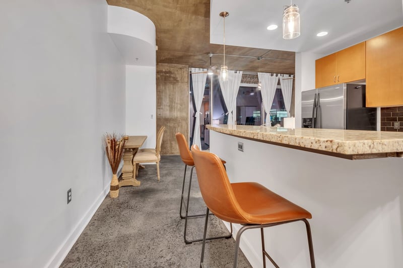 301 Demonbreun St #1418, Nashville, TN 37201