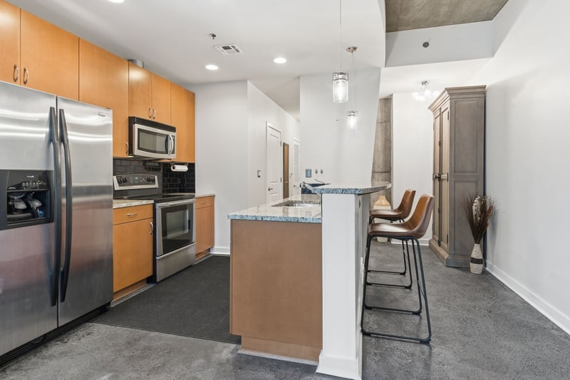 301 Demonbreun St #1418, Nashville, TN 37201