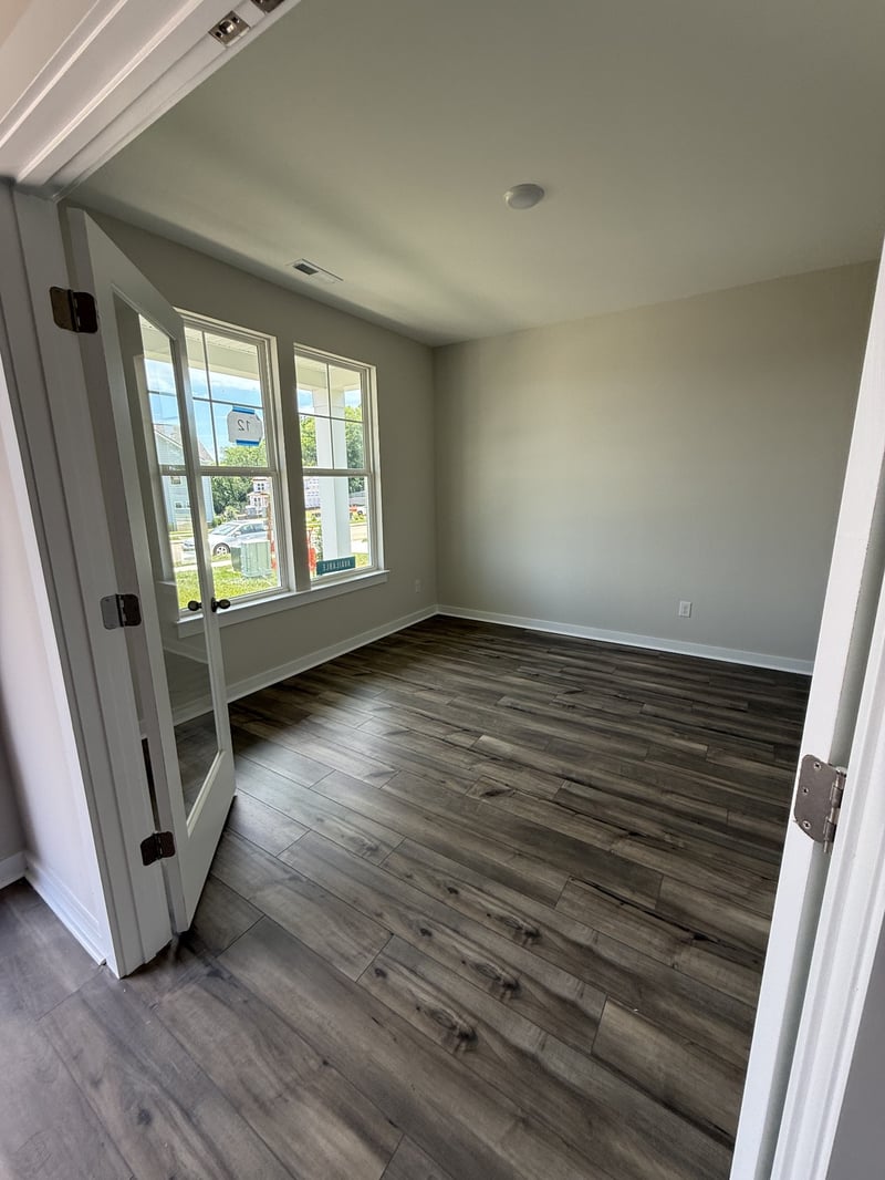 3600 Heartland Dr, Columbia, TN 38401