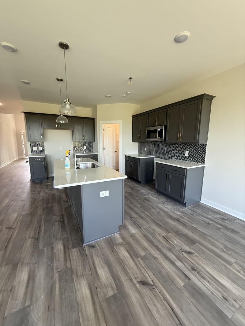 3600 Heartland Dr, Columbia, TN 38401