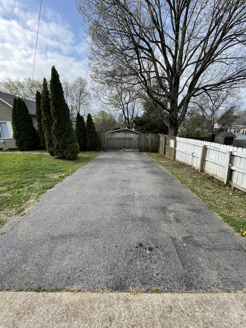 109 W 17th St, Columbia, TN 38401