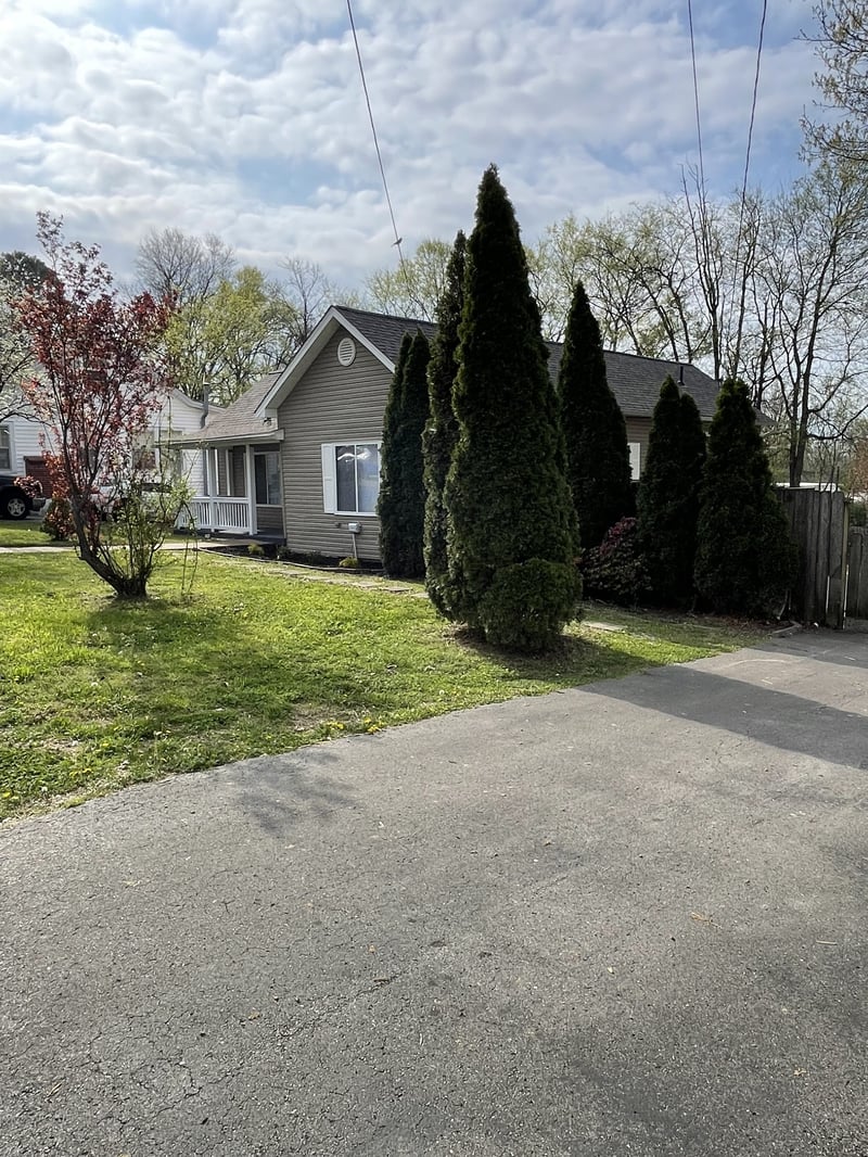 109 W 17th St, Columbia, TN 38401