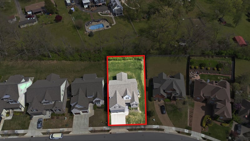 240 Valley Bend Dr, Nashville, TN 37214