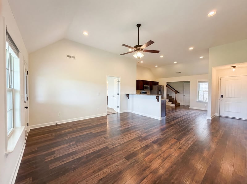 2919 Ronstadt Dr, Christiana, TN 37037