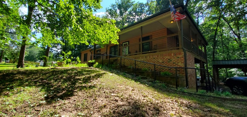 1109 Ellis Ct, Chapmansboro, TN 37035