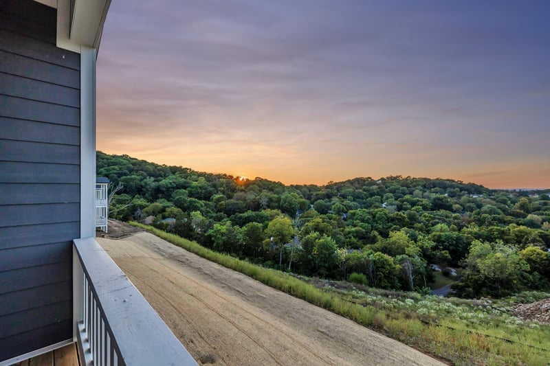 209 Walnutwood Ln, Nashville, TN 37211