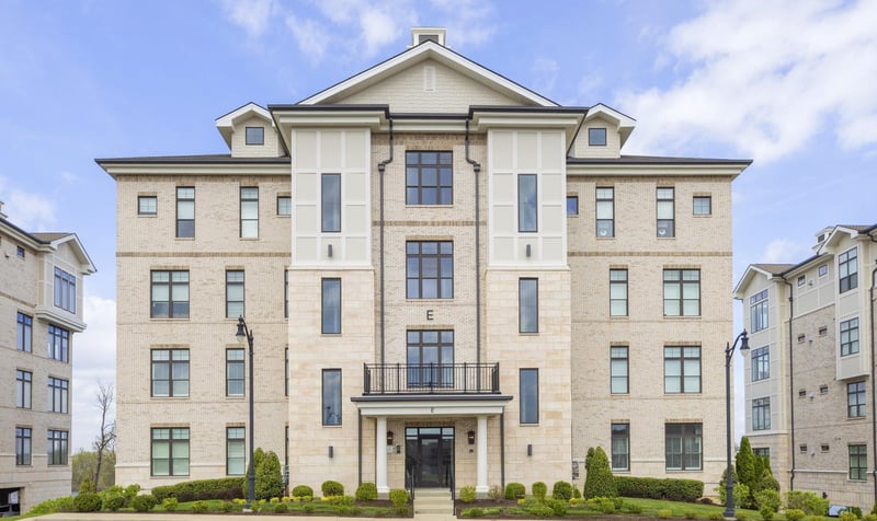 1024 Club View Dr #E 102, Gallatin, TN 37066