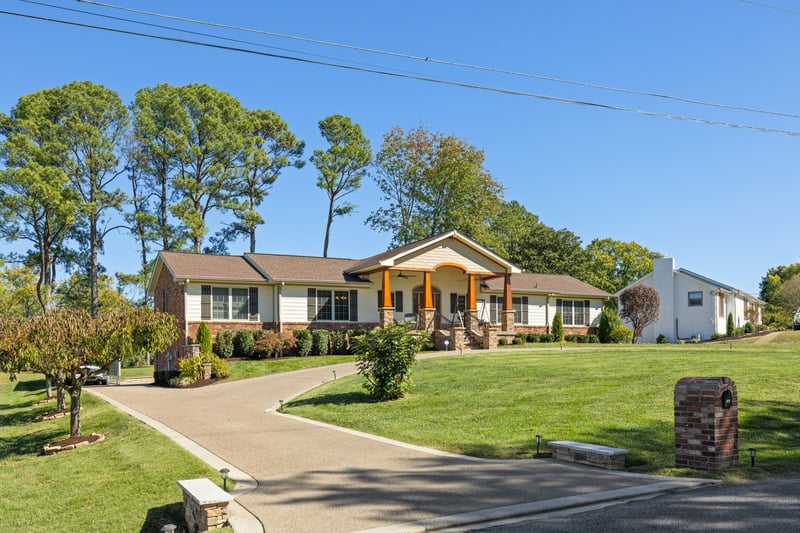 152 Fairways Dr, Hendersonville, TN 37075