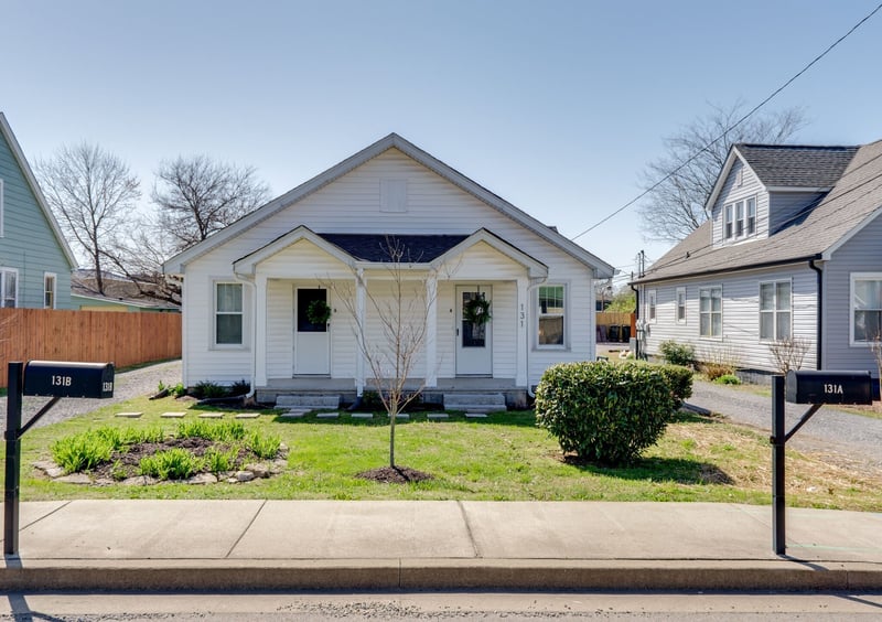 131 E Park Ave, Gallatin, TN 37066