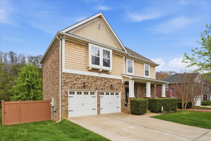 7229 Riverfront Dr, Nashville, TN 37221