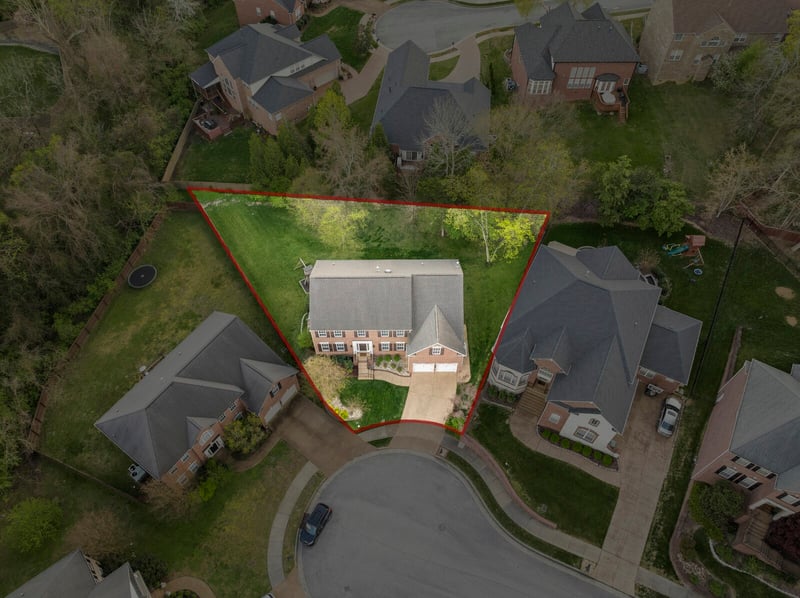 1412 Beech Hollow Ct, Nashville, TN 37211