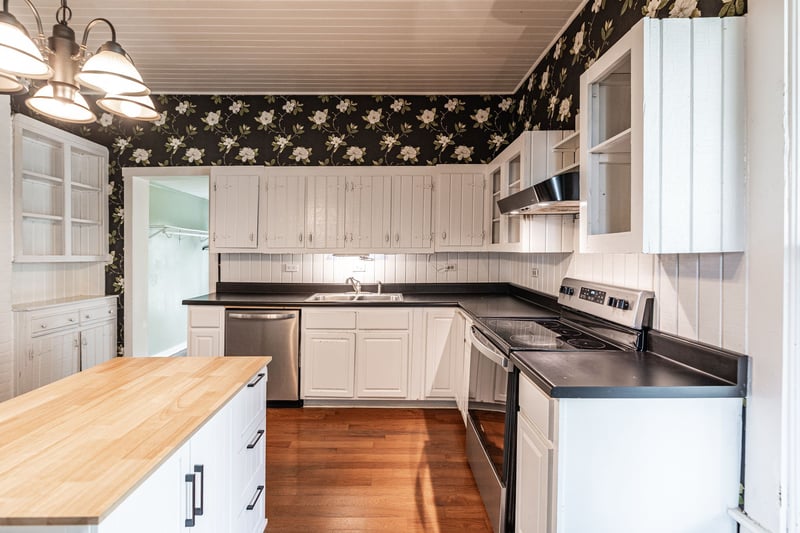 2366 Highland Ave, Goodlettsville, TN 37072