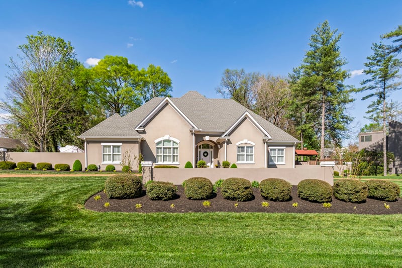 203 Kippsford Pond Rd, Columbia, TN 38401