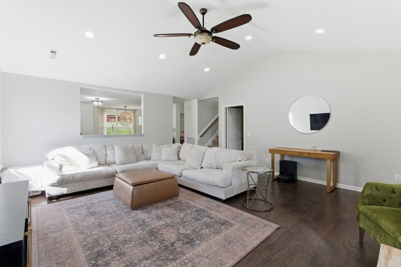 736 Gloucester Ln, Nashville, TN 37221