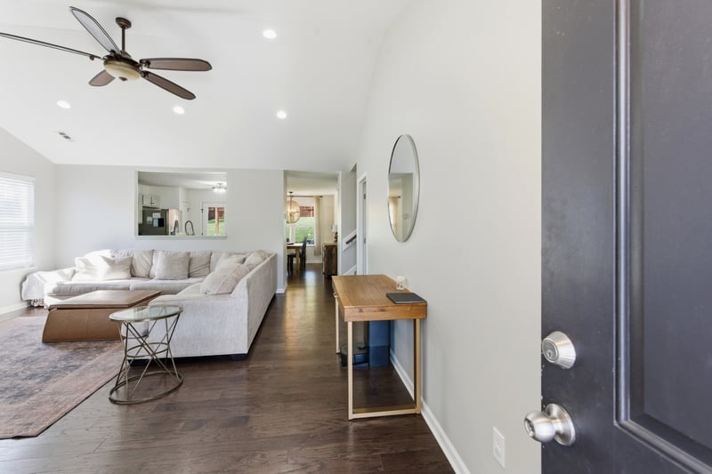 736 Gloucester Ln, Nashville, TN 37221