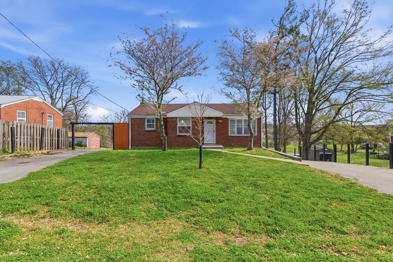 417 Cottonwood Dr, Nashville, TN 37214