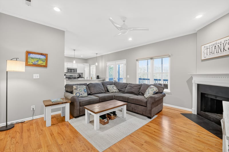 8199 Coley Davis Rd, Nashville, TN 37221