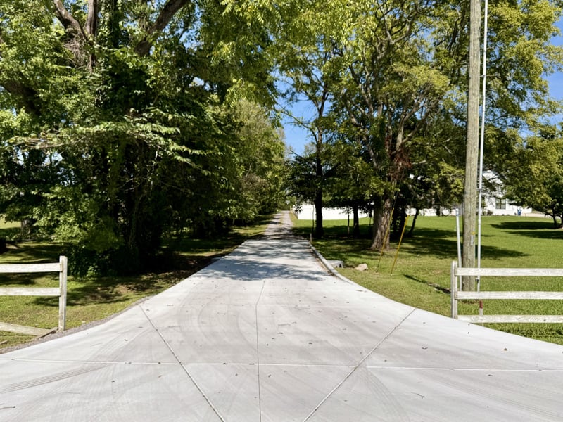 194 Volunteer Rd, Murfreesboro, TN 37128