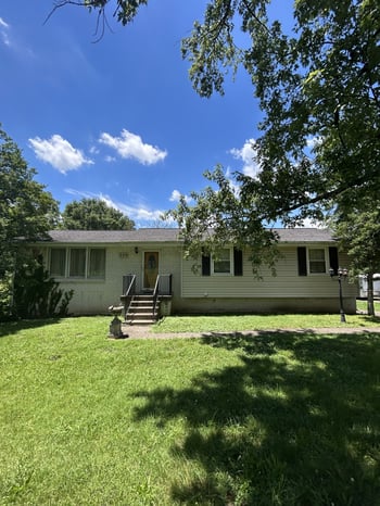229 S Valley Rd, Hendersonville, TN 37075