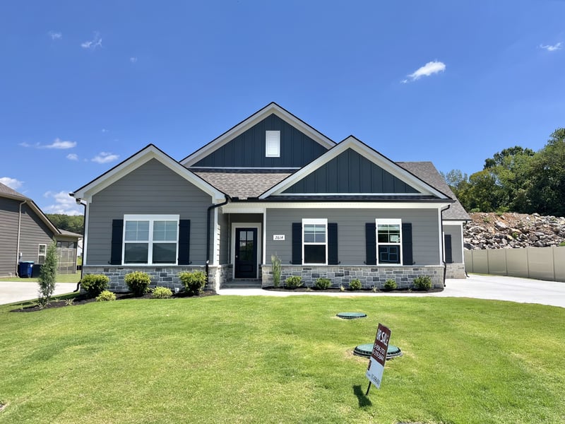 2614 Unitas Dr W, Murfreesboro, TN 37129