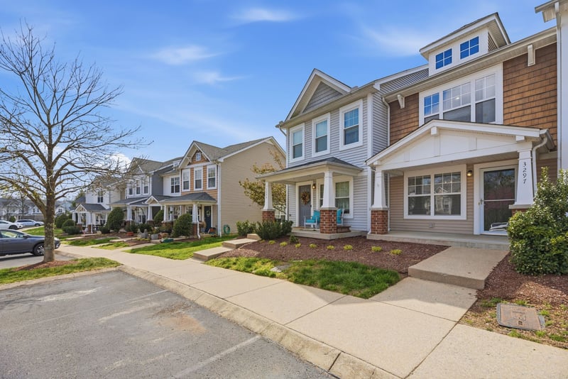 3297 Harpeth Springs Dr, Nashville, TN 37221