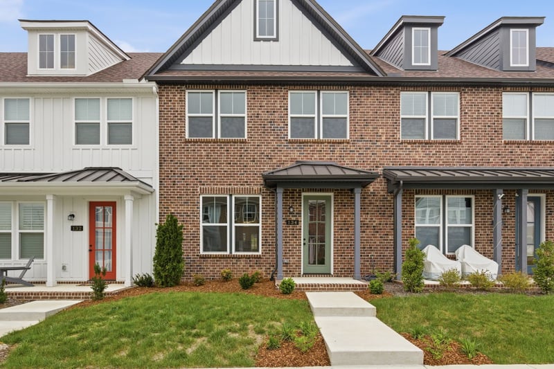 134 Valentine Aly, Nashville, TN 37218
