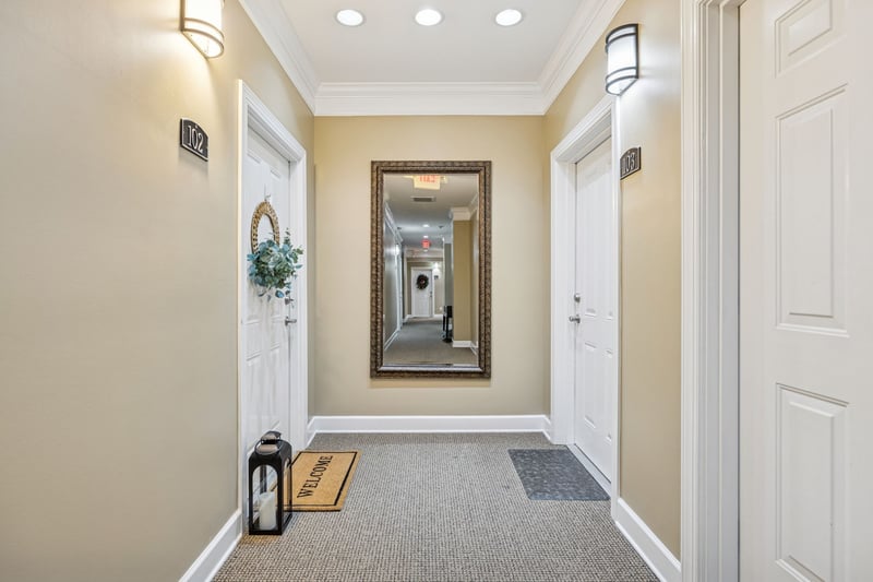 3100 West End Cir #102, Nashville, TN 37203