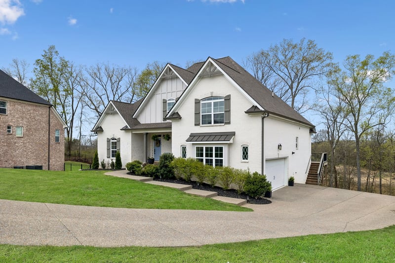 230 Amana Dr, Lebanon, TN 37087