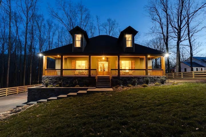1073 Split Rail Cir, Kingston Springs, TN 37082