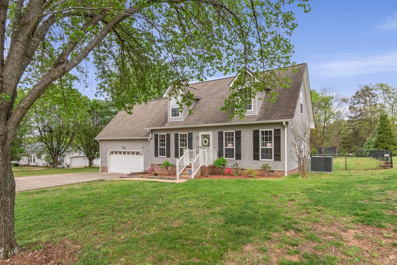 91 Oak Valley Dr, Spring Hill, TN 37174