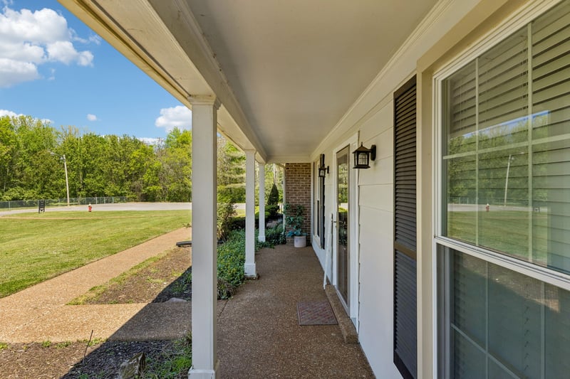 1044 Todd Preis Dr, Nashville, TN 37221