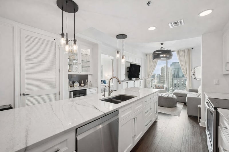 415 Church St #2112, Nashville, TN 37219