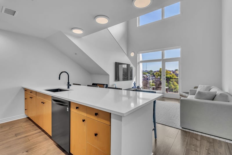 1101 18th Ave #610, Nashville, TN 37212