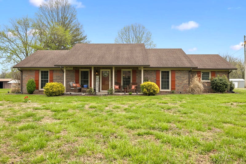 2222 Tindell Ln, Columbia, TN 38401