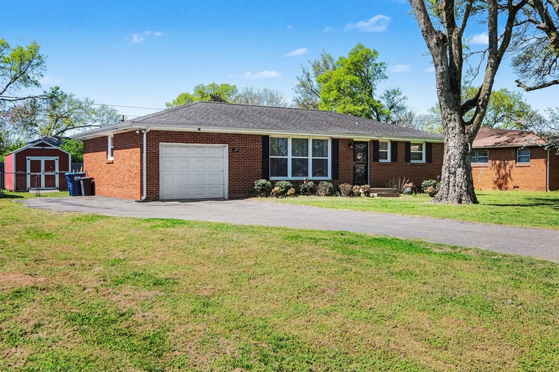 310 Gracy Ave, Smyrna, TN 37167