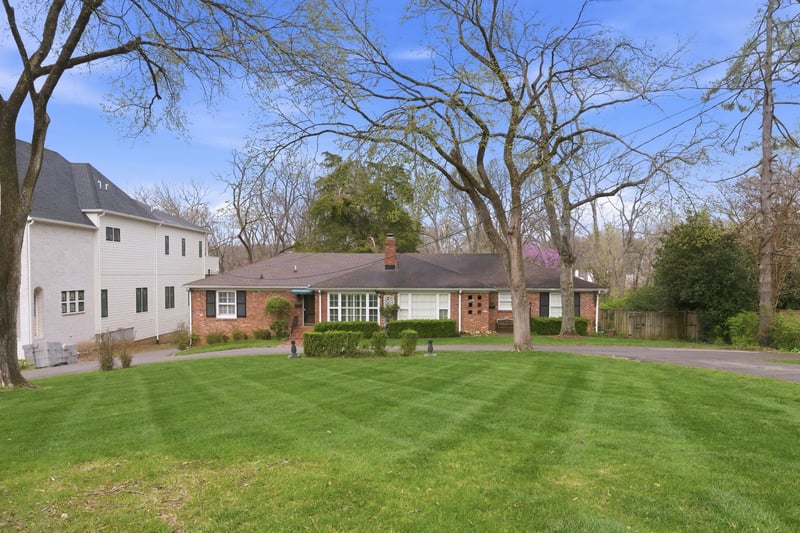 3802 Harding Pl, Nashville, TN 37215