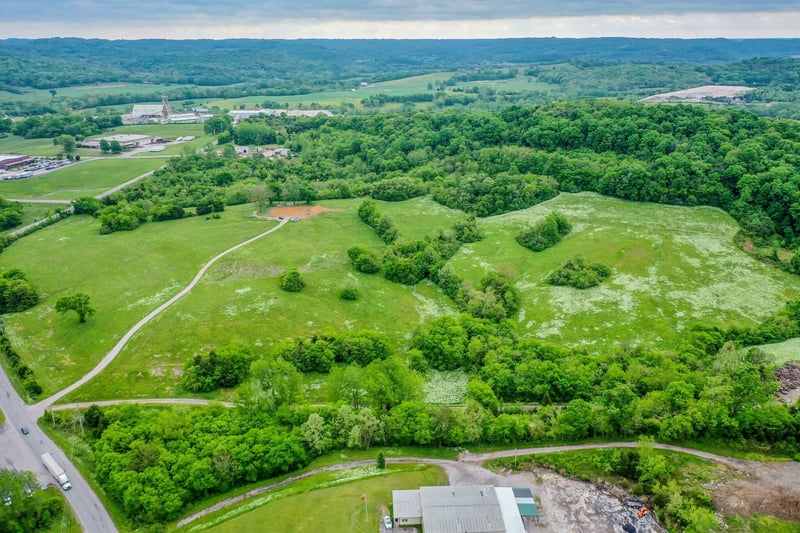 226 Jmz Dr, Gordonsville, TN 38563