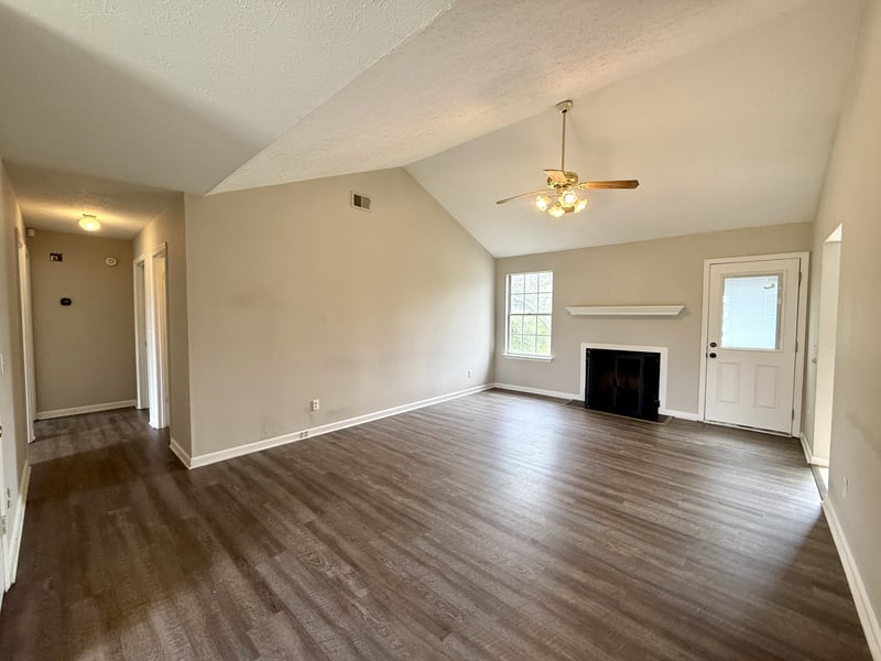 7548 Chadwick Dr, Murfreesboro, TN 37129