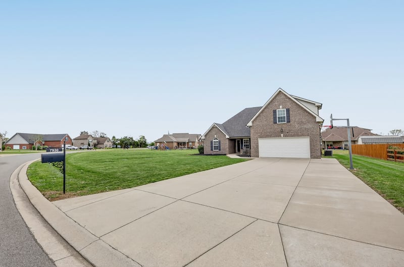 7930 Peridot Cir, Murfreesboro, TN 37127