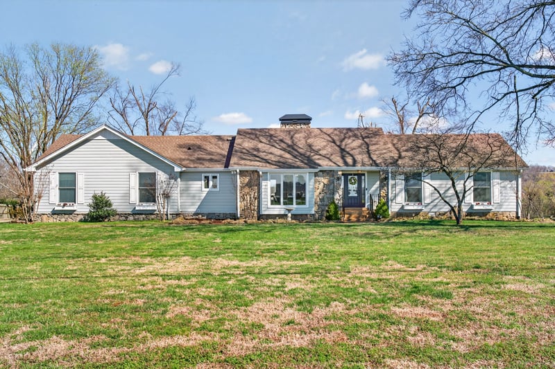 1610 Stop 30 Rd, Hendersonville, TN 37075