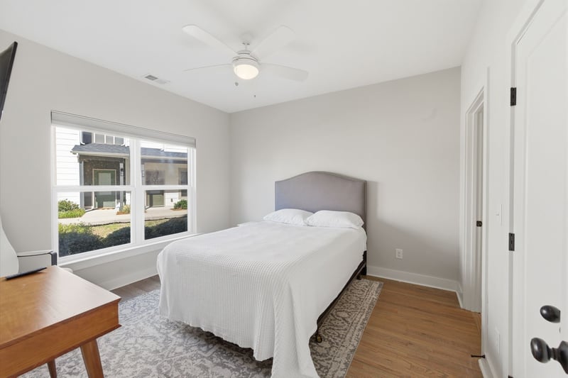 204 Thompson Park Dr, Nashville, TN 37211