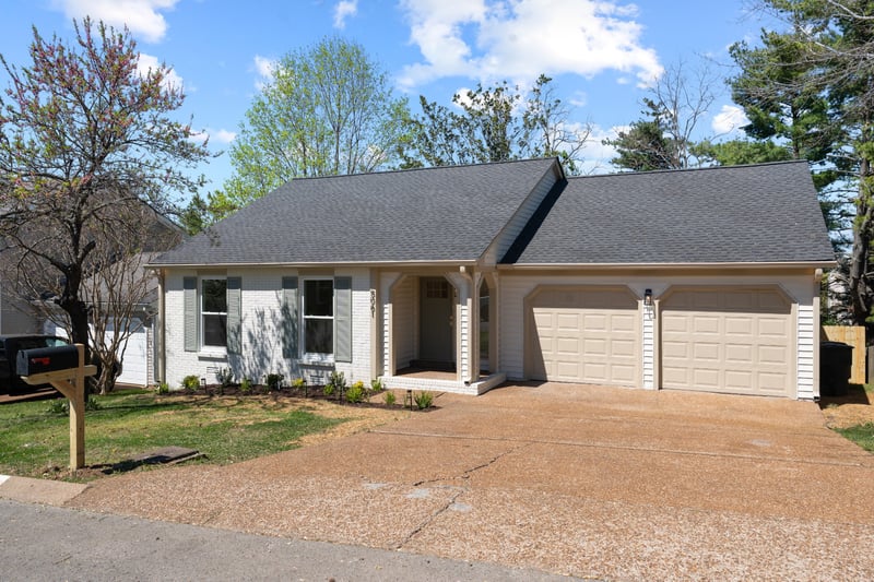 5061 English Village Dr, Nashville, TN 37211