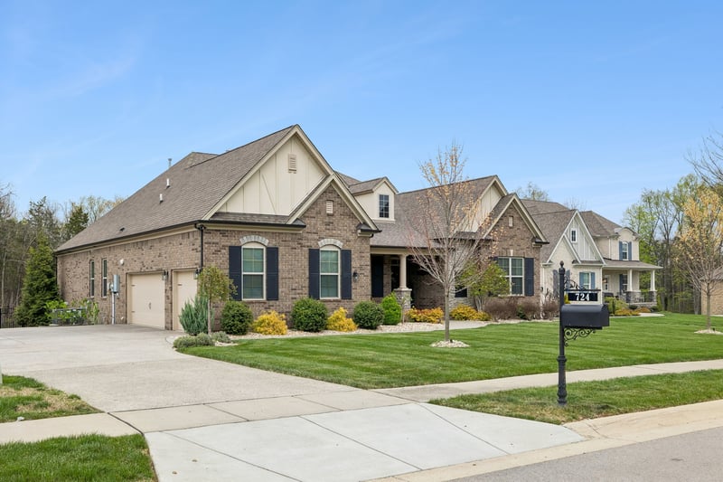 724 Lawler Ln, Nolensville, TN 37135