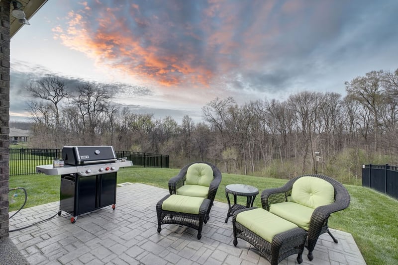 894 Meadowcrest Way, Lebanon, TN 37090
