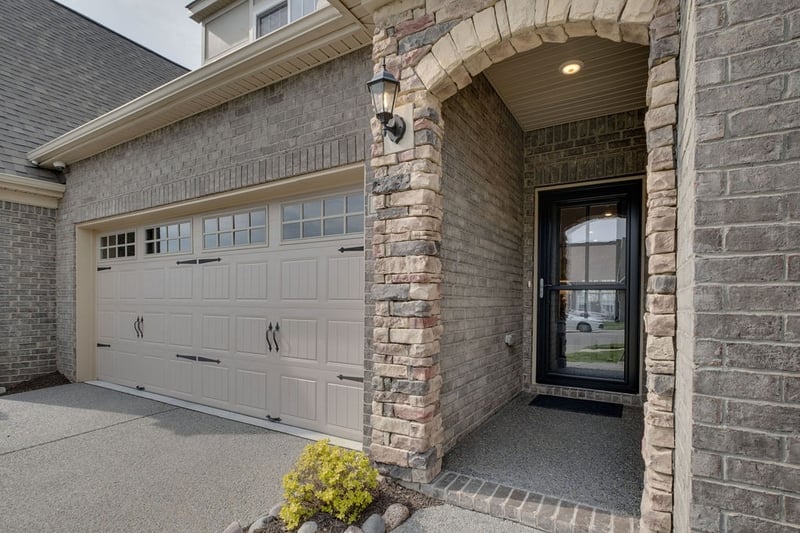 894 Meadowcrest Way, Lebanon, TN 37090