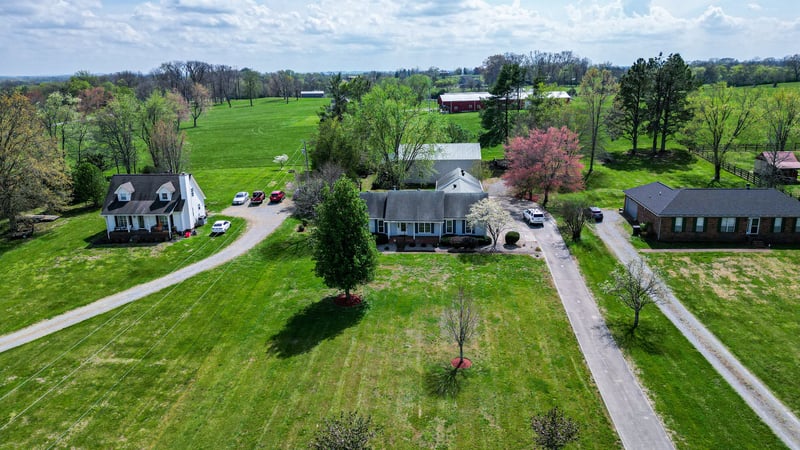 147 Flynn Rd, Gallatin, TN 37066