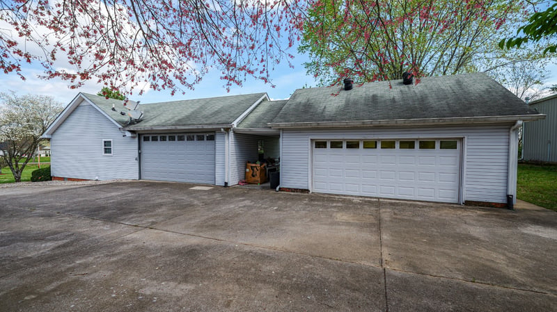 147 Flynn Rd, Gallatin, TN 37066