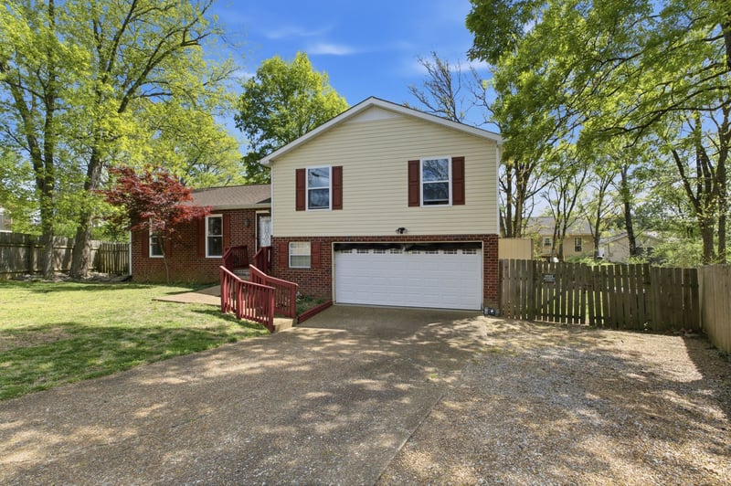 704 Rigger Ct, Nashville, TN 37217